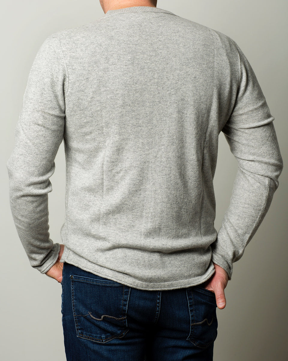 Lennon's perfect vneck