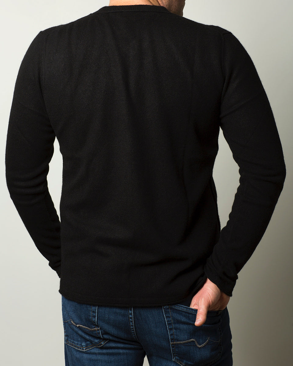 Lennon's perfect vneck